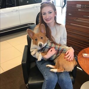 Meet your Posher, Emily